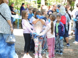 Együtt takarítottak a tiszta Dunaújvárosért! - fotó: 