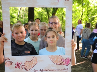 Együtt takarítottak a tiszta Dunaújvárosért! - fotó: 