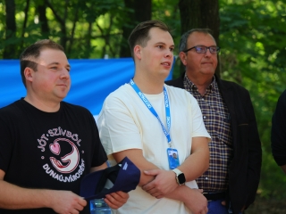 Együtt takarítottak a tiszta Dunaújvárosért! - fotó: 