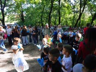 Együtt takarítottak a tiszta Dunaújvárosért! - fotó: 