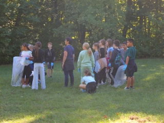 Együtt takarítottak a tiszta Dunaújvárosért! - fotó: 