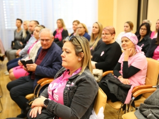 Figyelj rá(n)k! (2025) - fotó: 