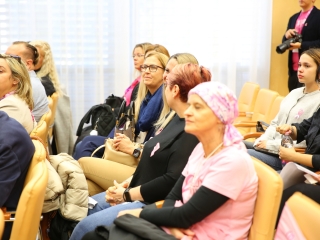 Figyelj rá(n)k! (2025) - fotó: 