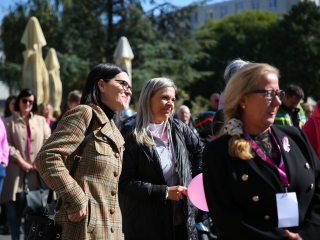 Figyelj rá(n)k! (2025) - fotó: 