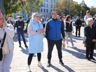 Figyelj rá(n)k! (2025) - fotó: 