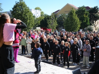 Figyelj rá(n)k! (2025) - fotó: 