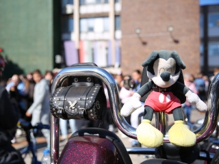 Figyelj rá(n)k! (2025) - fotó: 