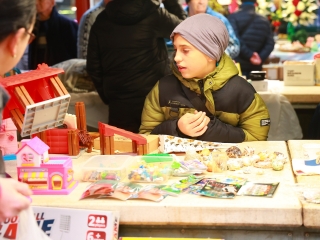 Ünnepi kínálat az évzáró ABolhapiacon - fotó: 