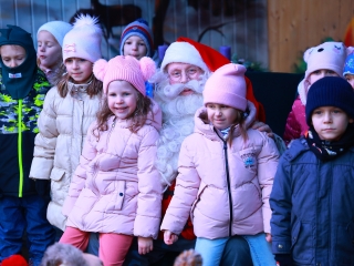 Az igazi Mikulás Dunaújvárosban - fotó: 