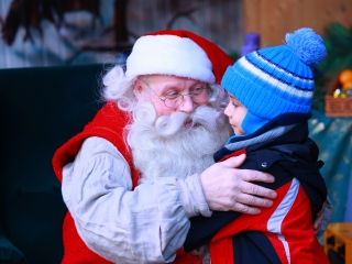 Az igazi Mikulás Dunaújvárosban - fotó: 