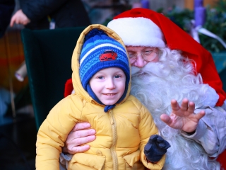 Az igazi Mikulás Dunaújvárosban - fotó: 