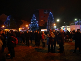 Az öröm rózsaszín gyertyája is fénylik (galéria) - fotó: 
