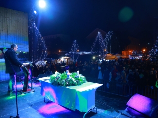 Az öröm rózsaszín gyertyája is fénylik (galéria) - fotó: 