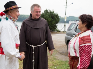 Böjte Csaba Dunaföldváron - fotó: Ónodi Zoltán