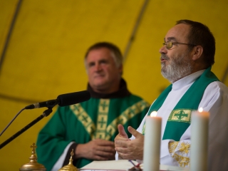 Böjte Csaba Dunaföldváron - fotó: Ónodi Zoltán