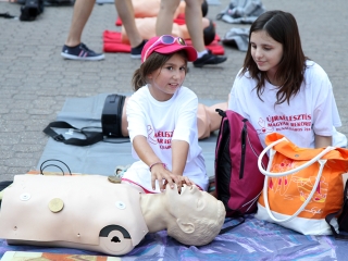 Újraélesztési Guiness-rekord - fotó: Sándor Judit