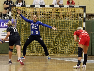 Női kézilabda - magabiztos siker itthon - fotó: Sándor Judit