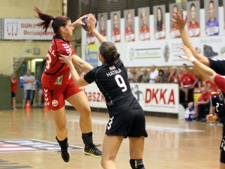 Női kézilabda - magabiztos siker itthon - fotó: Sándor Judit