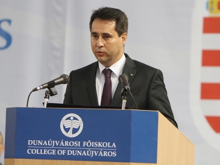 Ünnepélyes tanévnyitó a főiskolán - fotó: Sándor Judit