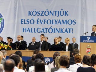 Ünnepélyes tanévnyitó a főiskolán - fotó: Sándor Judit