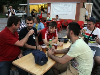 Magyarország - Románia Eb-selejtező a Városháza téren - fotó: Sándor Judit