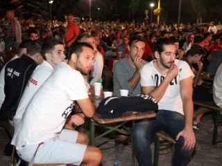 Magyarország - Románia Eb-selejtező a Városháza téren - fotó: Sándor Judit