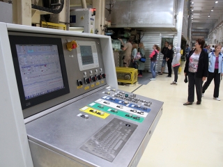 Látogatás a papírgyárban - fotó: Sándor Judit