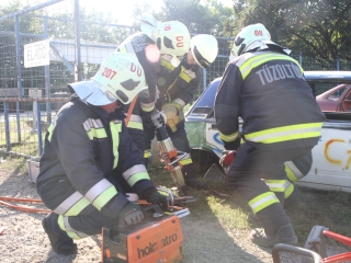 Tűzoltóink gyakorlatban - fotó: Ónodi Zoltán