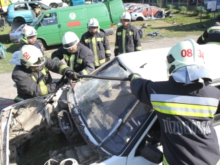 Tűzoltóink gyakorlatban - fotó: Ónodi Zoltán