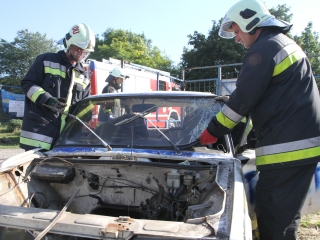 Tűzoltóink gyakorlatban - fotó: Ónodi Zoltán