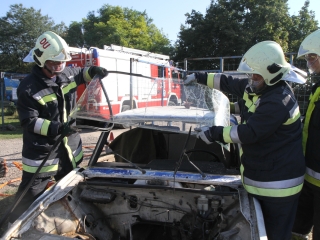 Tűzoltóink gyakorlatban - fotó: Ónodi Zoltán