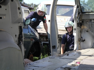 Tűzoltóink gyakorlatban - fotó: Ónodi Zoltán