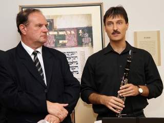 Zsidó kéziratok és szertartási tárgyak a jeruzsálemi Izrael Múzeum anyagából - fotó: Sándor Judit