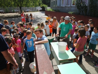 Szüret a Dózsa iskolában - fotó: Ónodi Zoltán