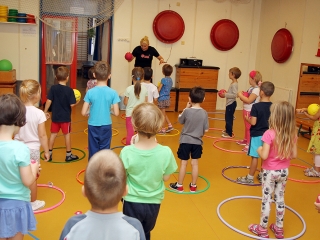 Labda Banda a Napsugár oviban - fotó: Sándor Judit