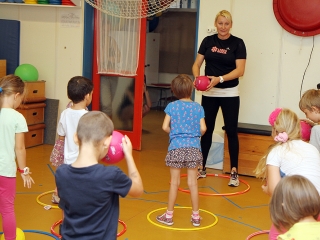 Labda Banda a Napsugár oviban - fotó: Sándor Judit