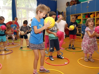 Labda Banda a Napsugár oviban - fotó: Sándor Judit