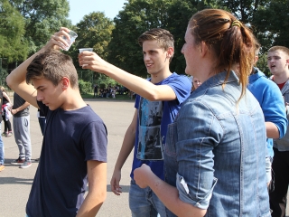 Gólyaavató a Dunaferr iskolában - fotó: Sándor Judit