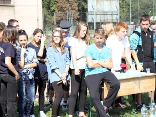 Gólyaavató a Dunaferr iskolában - fotó: Sándor Judit