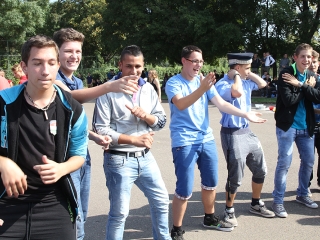 Gólyaavató a Dunaferr iskolában - fotó: Sándor Judit