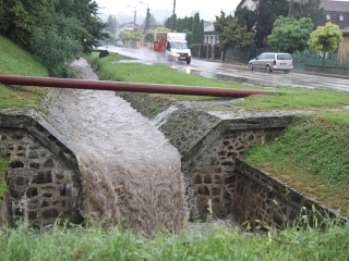 Égszakadás Dunaújvárosban - fotó: Sándor Judit