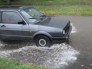 Égszakadás Dunaújvárosban - fotó: Sándor Judit