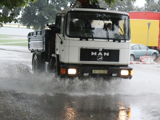 Égszakadás Dunaújvárosban - fotó: Sándor Judit