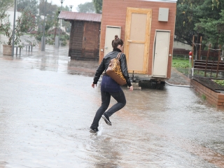 Égszakadás Dunaújvárosban - fotó: Sándor Judit