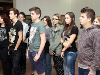 Tárlatvezetés a KMI-ben - fotó: Sándor Judit