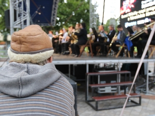 Magyarország, szeretlek! Városháza tér - vasárnap - fotó: Ónodi Zoltán