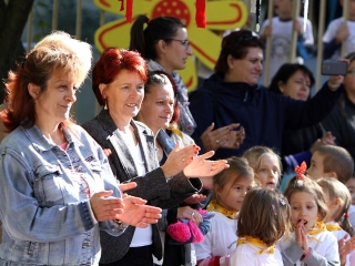 Ovi-Foci - műfüves pályát kaptak az ovisok - fotó: Sándor Judit