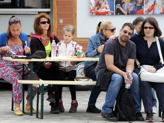 Élet-Stílus - egy nap a sportról és egészségről a Városháza téren - fotó: Sándor Judit