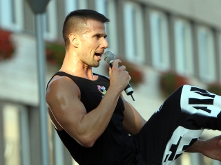 Élet-Stílus - egy nap a sportról és egészségről a Városháza téren - fotó: Sándor Judit