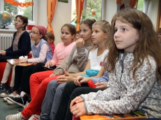 Mesenap a könyvtárban - fotó: Sándor Judit